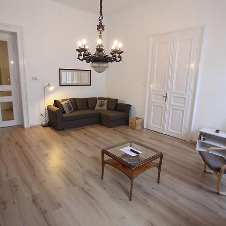 Sissy Apartment Budapest Exteriör bild